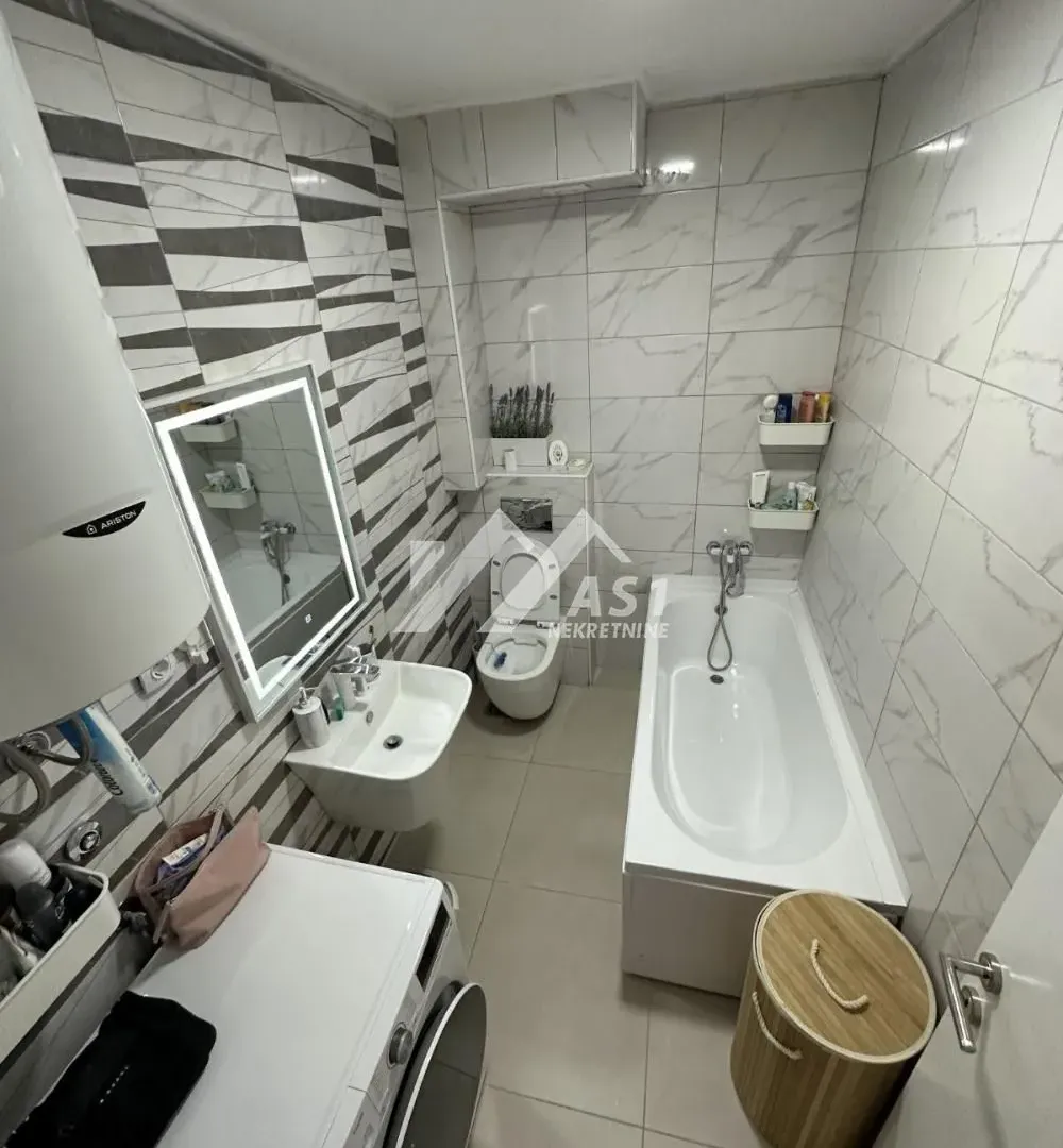 Izdavanje, trosoban stan, 63m², Adice, Novi Sad Sve Podlokacije