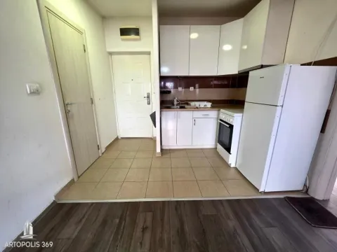 Sale, three bedroom apartment, 59m², Borča 1, Borča Sve Podlokacije - image 6