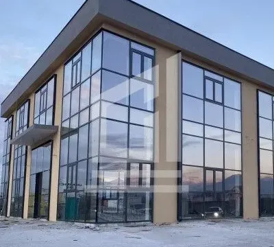 Izdavanje, poslovni prostor, 1950m², Podgorica, Crna Gora - image 1