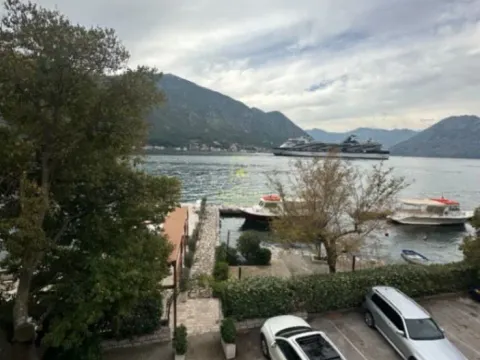 Rent, hospitality venue, 500m², Dobrota, Kotor - image 5