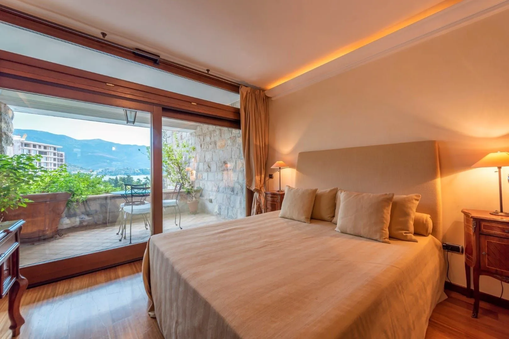Sale, house, 1264m², Gospoština, Budva