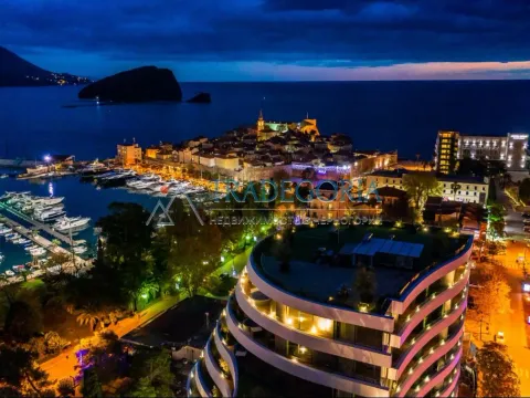 Prodaja, trosoban stan, 137m², Budva, Crna Gora