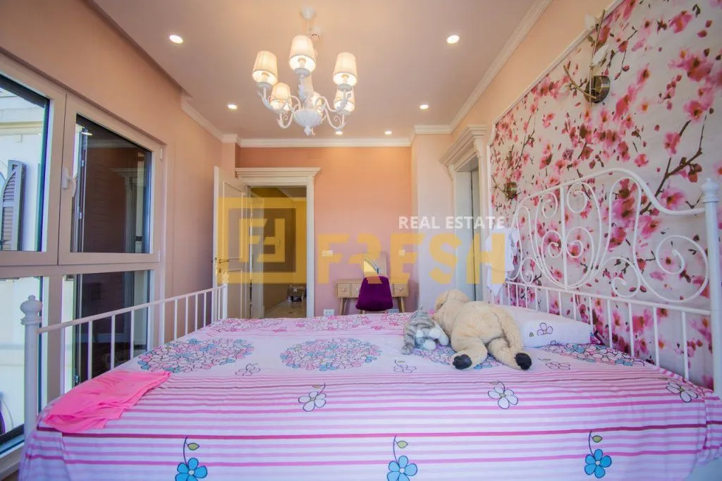Prodaja, kuća, 371m², Tivat, Crna Gora