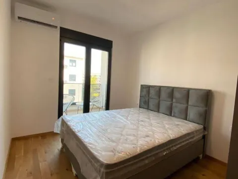 Prodaja, jednosoban stan, 47m², City Kvart, Podgorica - image 8