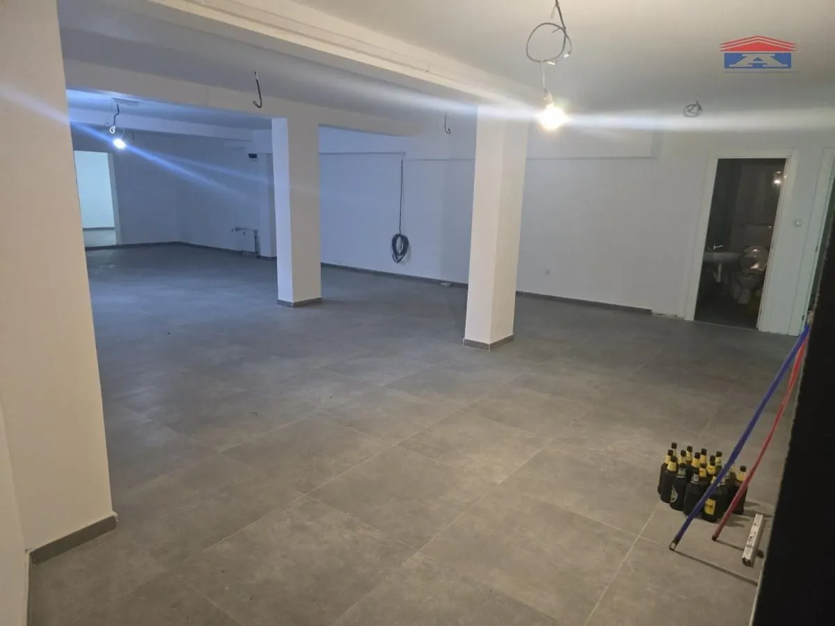 Rent, office space, 306m², Grbavica, Novi Sad Sve Podlokacije