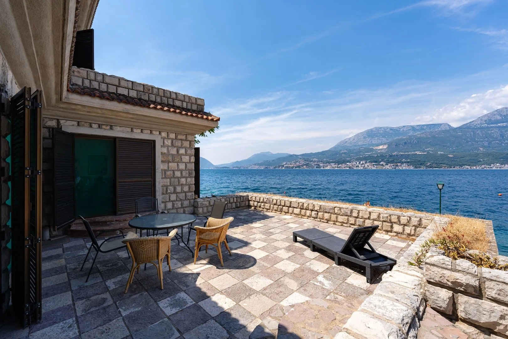 Prodaja, kuća, 350m², Rose, Herceg Novi