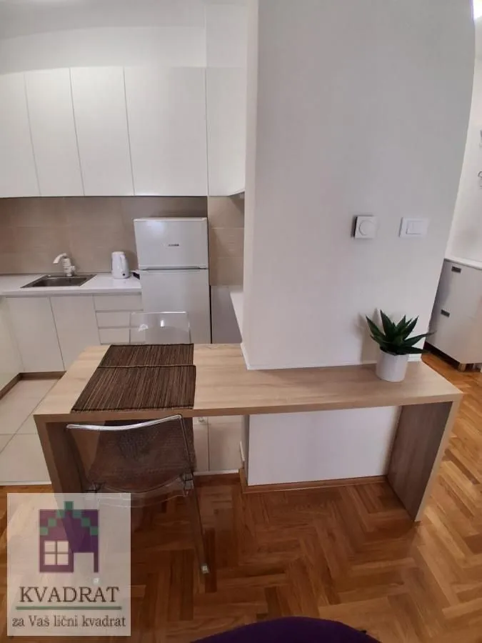 Rent, studio apartment, 33m², Centar, Novi Sad