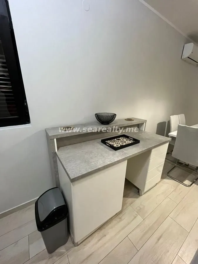 Rent, one bedroom apartment, 70m², Donja Lastva, Tivat
