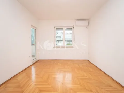 Izdavanje, dvosoban stan, 60m², Preko Morače, Podgorica