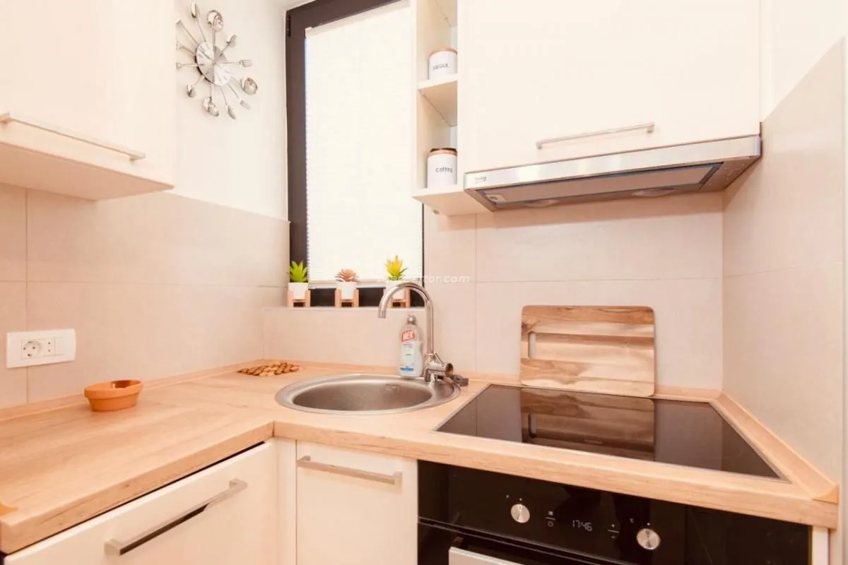 Rent, one bedroom apartment, 39m², Centar, Tivat