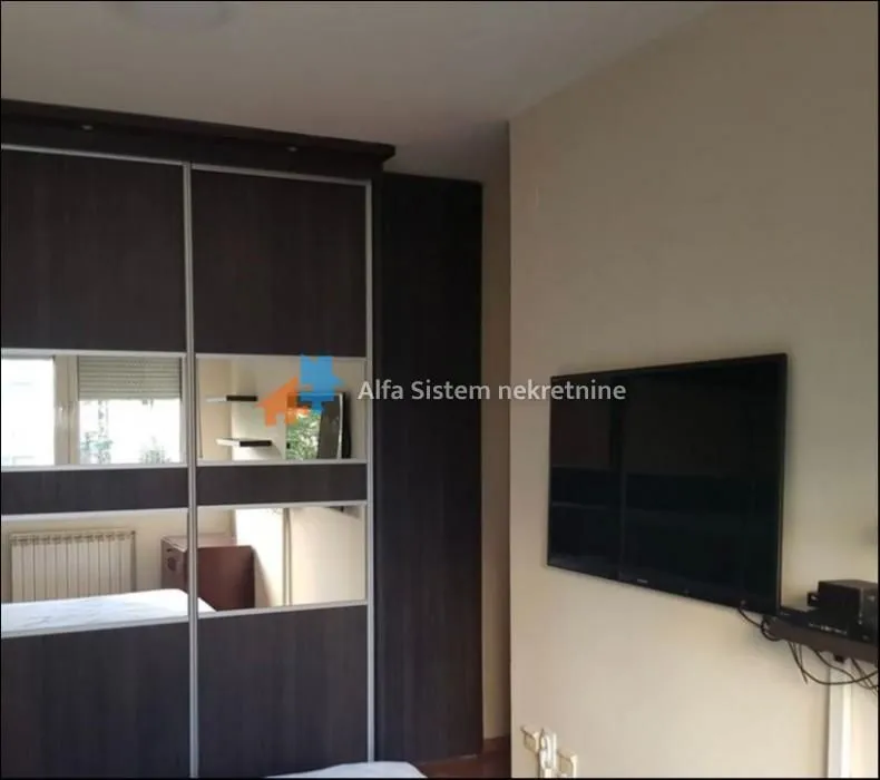Izdavanje, trosoban stan, 73m², Stari Grad, Beograd