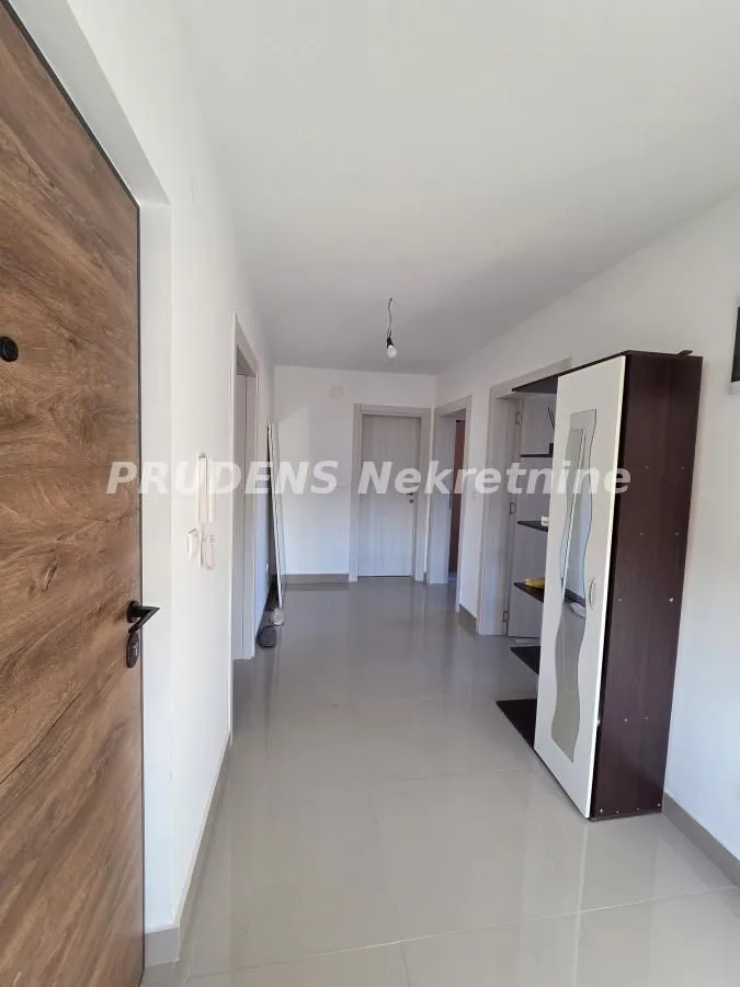Prodaja, trosoban stan, 63m², Nova Pazova, Stara Pazova