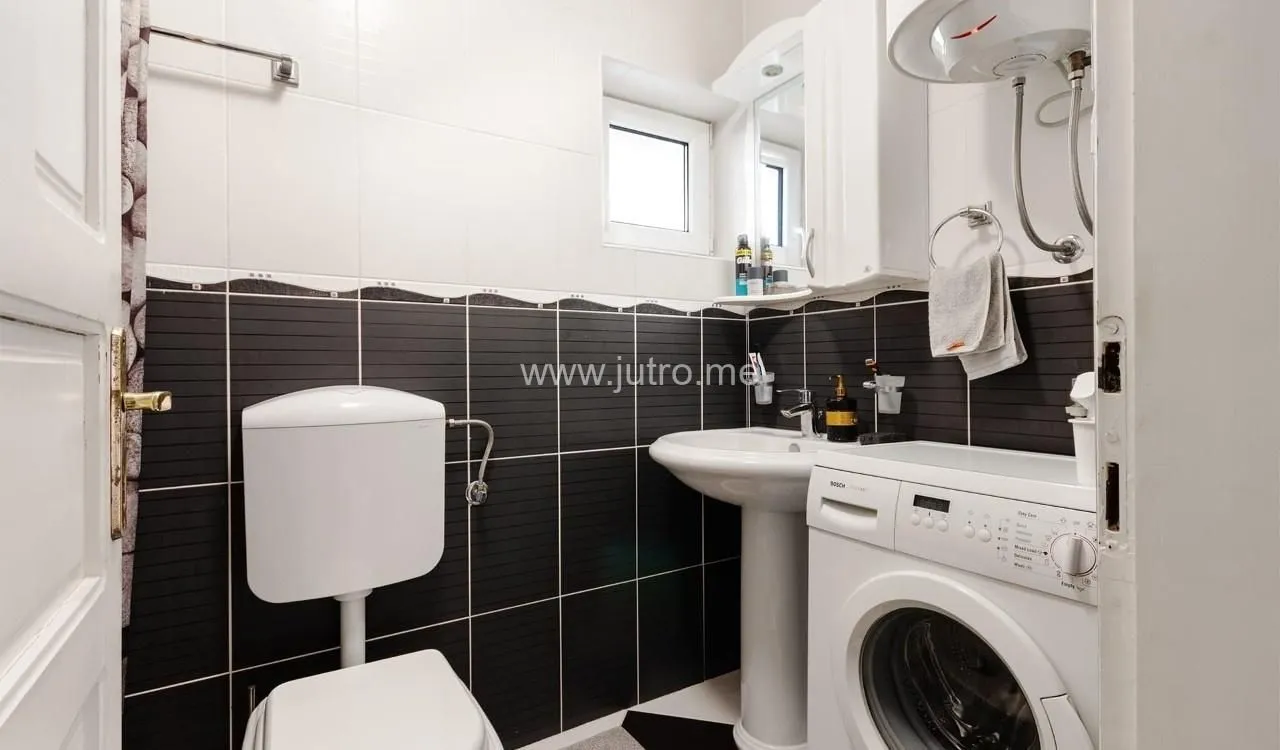 Prodaja, jednosoban stan, 62m², Donja Lastva, Tivat