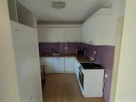 Rent, house, 200m², Blok 9, Podgorica - image 5