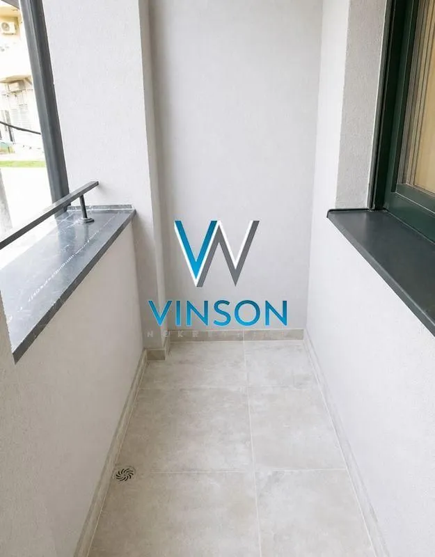 Izdavanje, jednosoban stan, 43m², Centar, Novi Sad