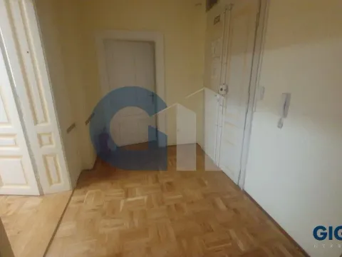 Izdavanje, poslovni prostor, 85m², Gundulićev Venac, Beograd - image 6