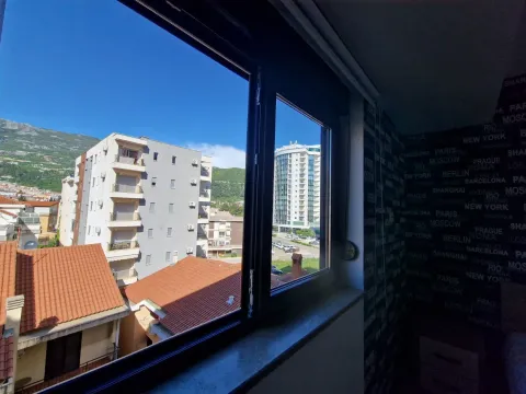 Izdavanje, jednosoban stan, 48m², Budva, Crna Gora - image 23
