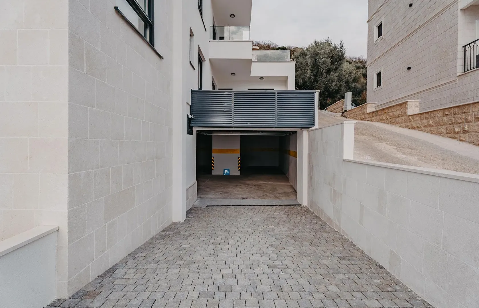 Izdavanje, ugostiteljski objekat, 1600m², Budva, Crna Gora