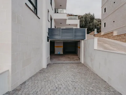 Izdavanje, ugostiteljski objekat, 1600m², Budva, Crna Gora - image 69