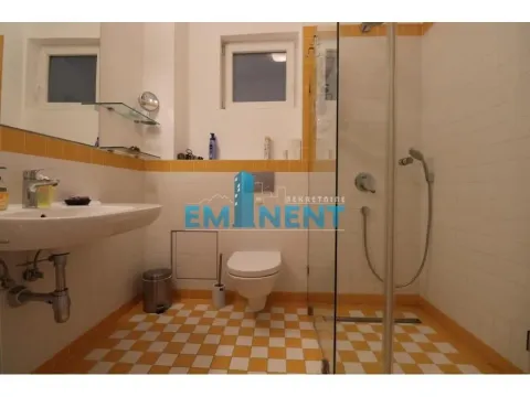 Izdavanje, trosoban stan, 90m², Vračar Sve Podlokacije, Beograd - image 12