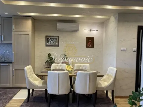 Prodaja, četvorosoban stan, 105m², Bulevar Evrope, Novi Sad Sve Podlokacije - image 13