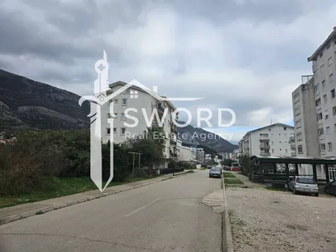 Sale, one bedroom apartment, 60m², Sutomore, Bar - image 17