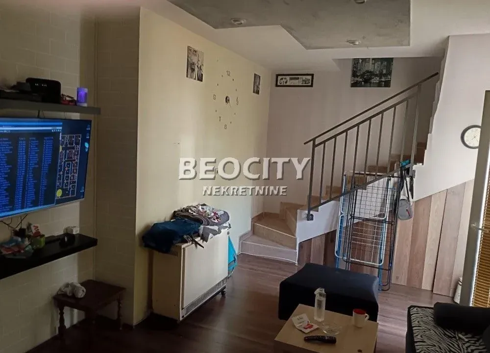 Prodaja, stan, 46m², Kneževac, Beograd