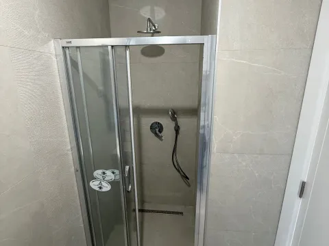 Rent, one bedroom apartment, 33m², Mrčevac, Tivat - image 11