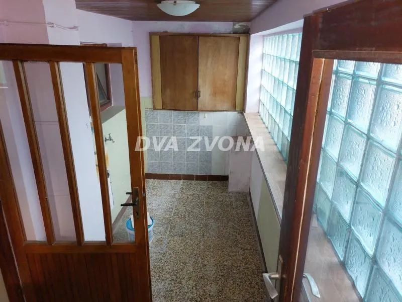 Prodaja, kuća, 400m², Sremska Kamenica, Petrovaradin