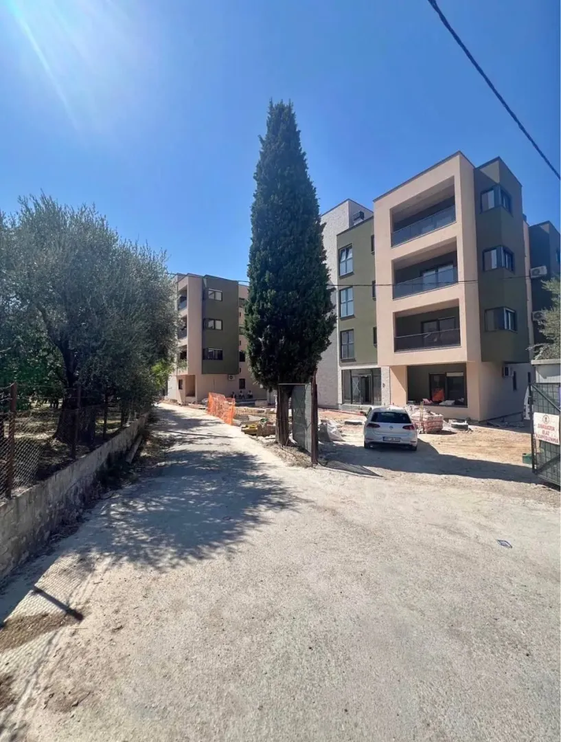 Prodaja, jednosoban stan, 51m², Stari Bar, Bar