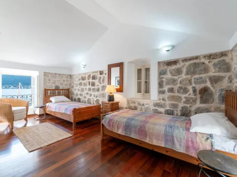 Sale, house, 160m², Perast, Kotor - image 15