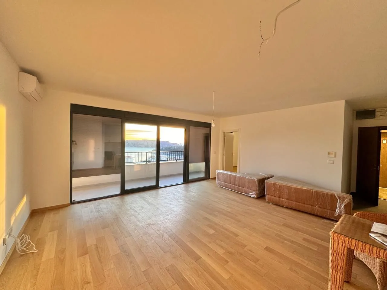 Prodaja, dvosoban stan, 85m², Bečići, Budva