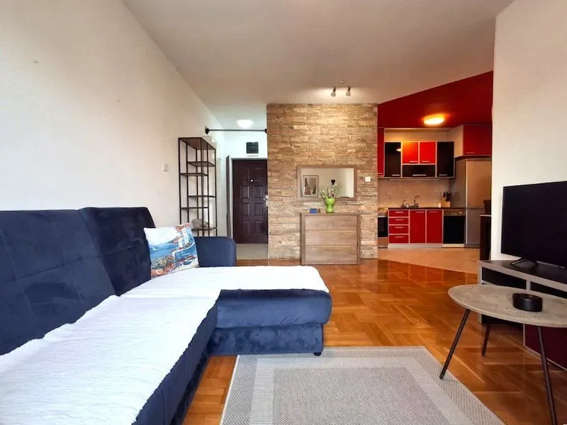 Prodaja, stan, 42m², 1 maj, Podgorica
