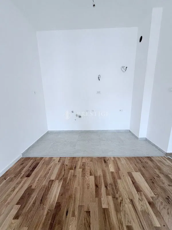 Izdavanje, jednosoban stan, 45m², Tološi, Podgorica