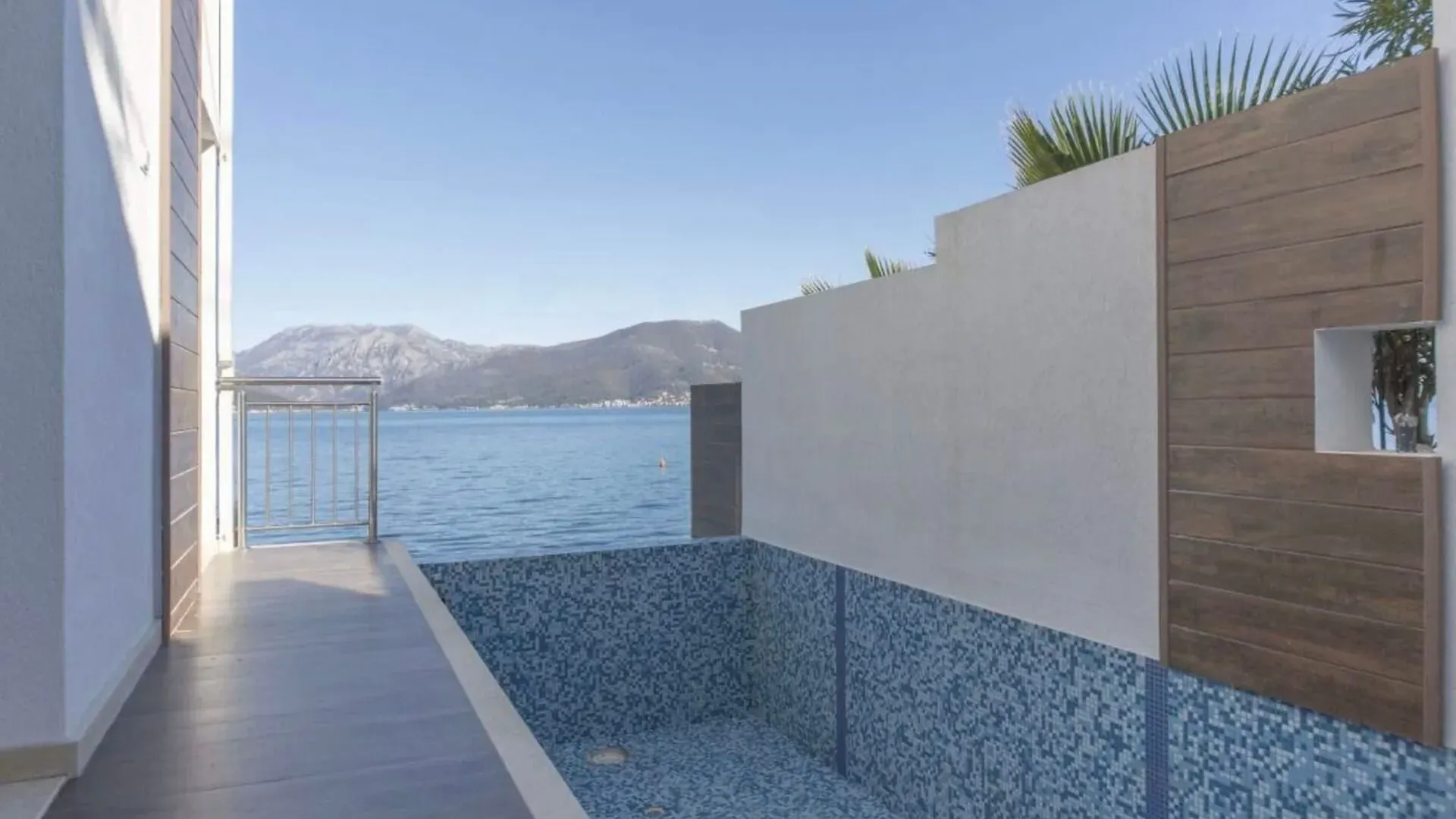 Prodaja, kuća, 300m², Krašići, Tivat