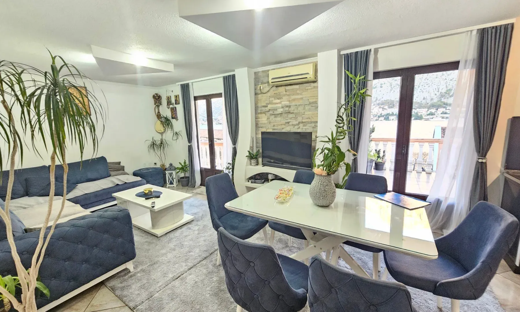 Prodaja, kuća, 423m², Muo, Kotor