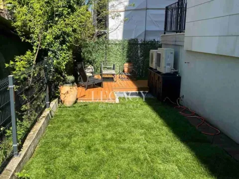 Rent, three bedroom apartment, 88m², Savski Venac, Beograd - image 20