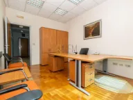 Izdavanje, poslovni prostor, 78m², Kruševac, Podgorica - image 1