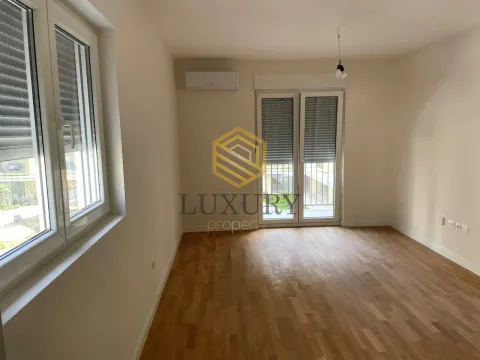 Rent, office space, 40m², Pobrežje, Podgorica - image 7