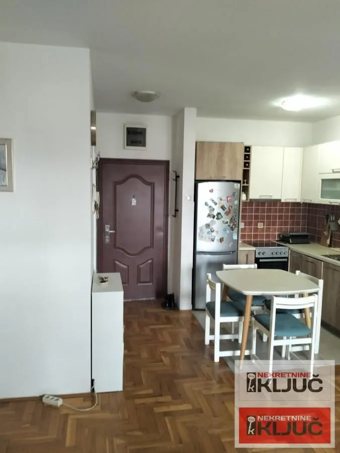 Prodaja, jednosoban stan, 41m², Bulevar Evrope, Novi Sad Sve Podlokacije