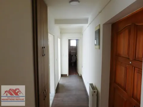 Izdavanje, trosoban stan, 71m², Vašarište, Kragujevac - image 15