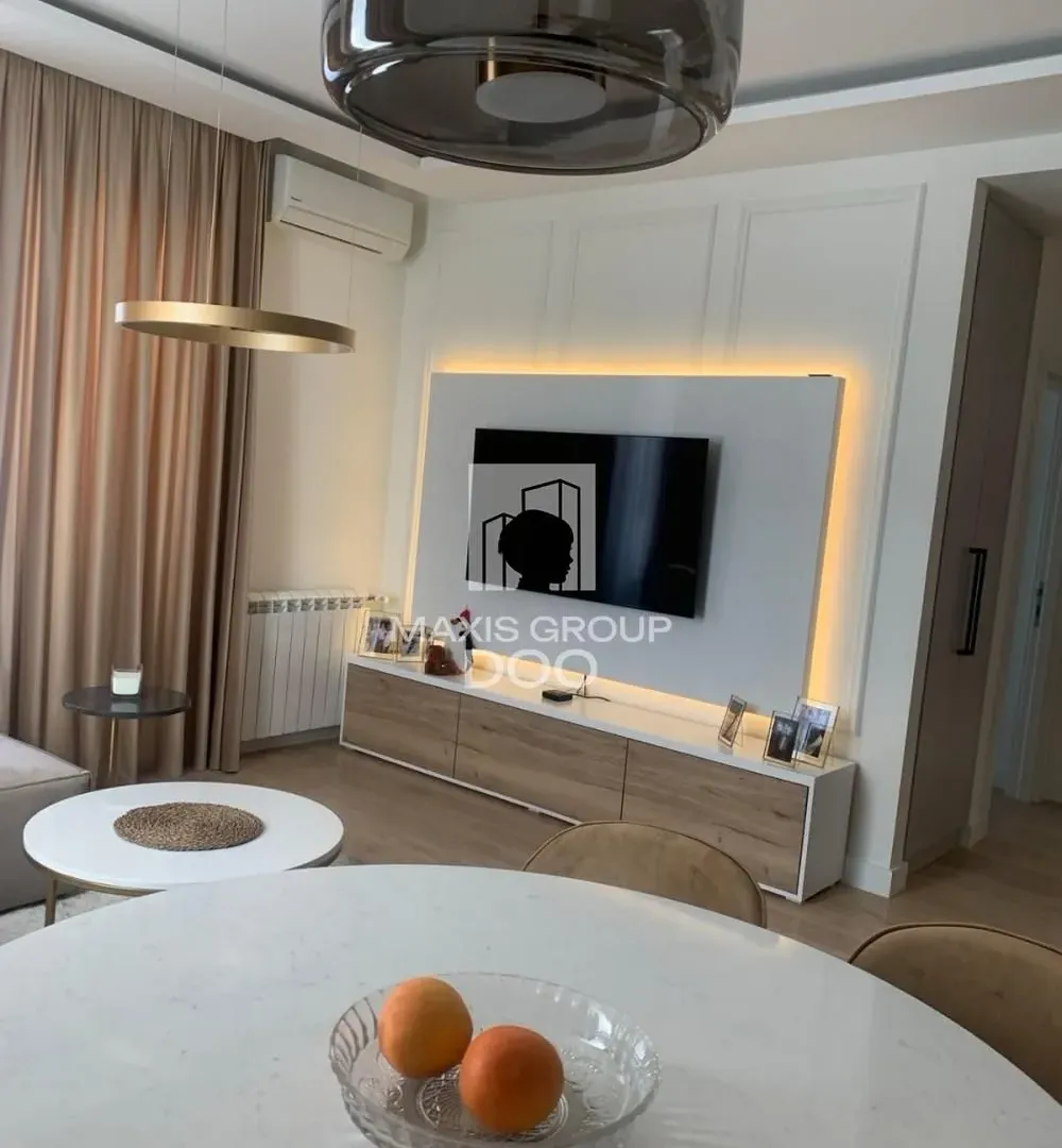 Sale, two bedroom apartment, 56m², Savski Venac, Beograd