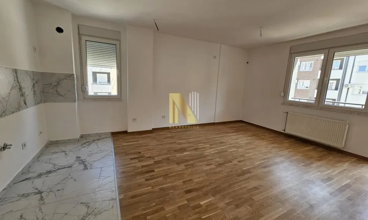 Prodaja, trosoban stan, 75m², Avijatičarsko naselje, Novi Sad Sve Podlokacije