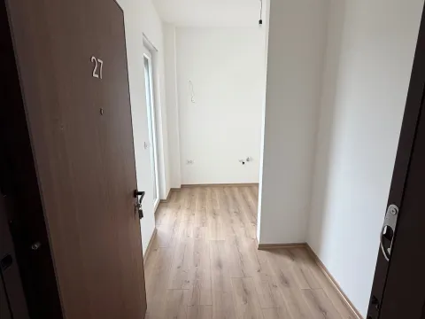 Stan in Velika Plaža