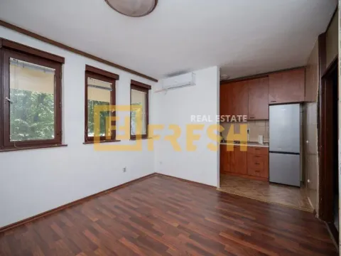 Izdavanje, poslovni prostor, 27m², Preko Morače, Podgorica - image 2