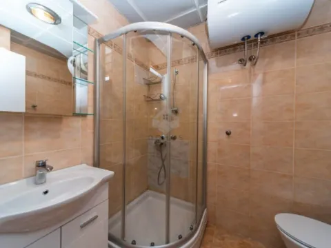 Prodaja, četvorosoban stan, 355m², Preko Morače, Podgorica - image 6