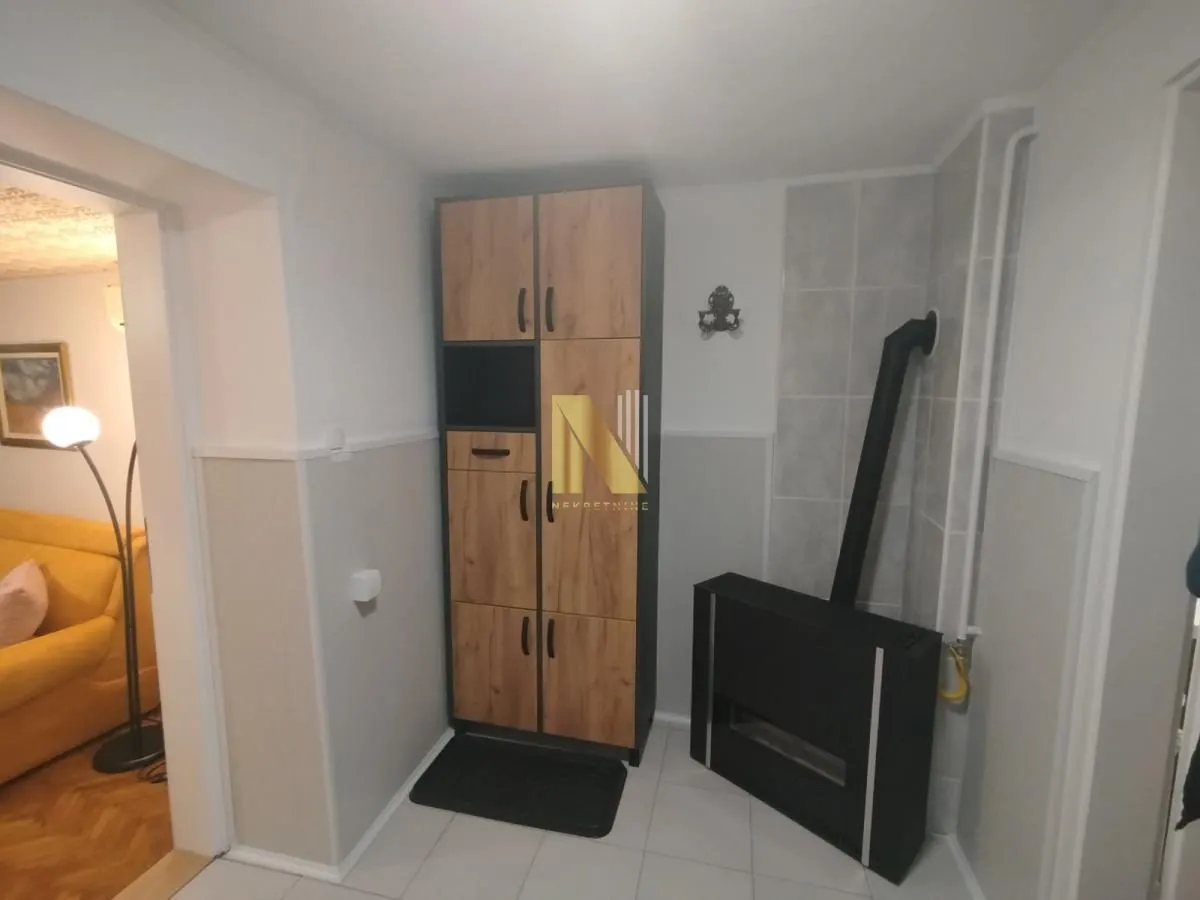 Prodaja, kuća, 128m², Salajka, Novi Sad Sve Podlokacije