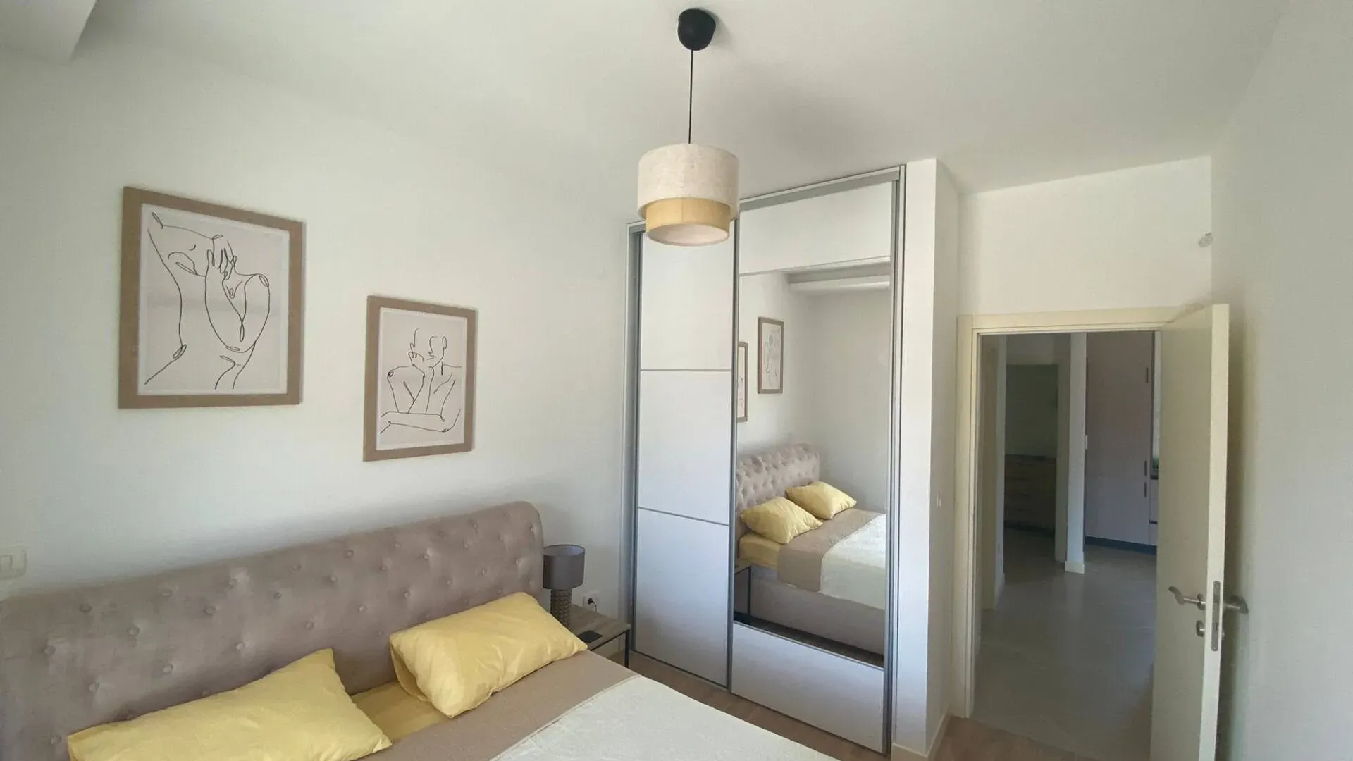 Prodaja, dvosoban stan, 62m², Dobrota, Kotor