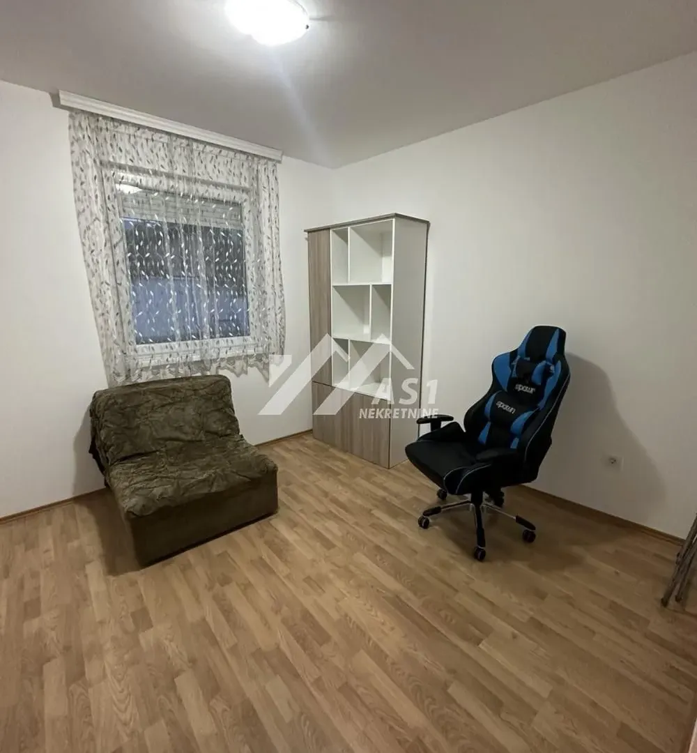 Izdavanje, trosoban stan, 58m², Sajam, Novi Sad Sve Podlokacije