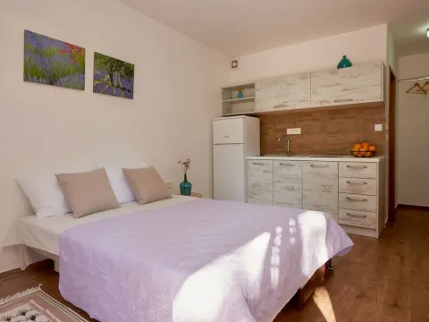 Prodaja, kuća, 75m², Buljarica, Budva - image 10